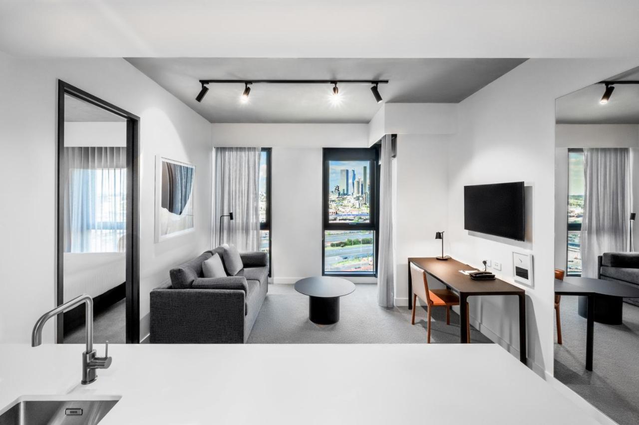 Nesuto Docklands Hotell Melbourne Exteriör bild